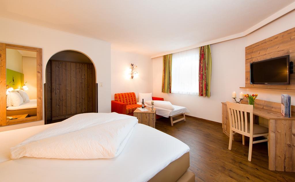 Hotel Gasthof Zum Schwanen Reutte Δωμάτιο φωτογραφία