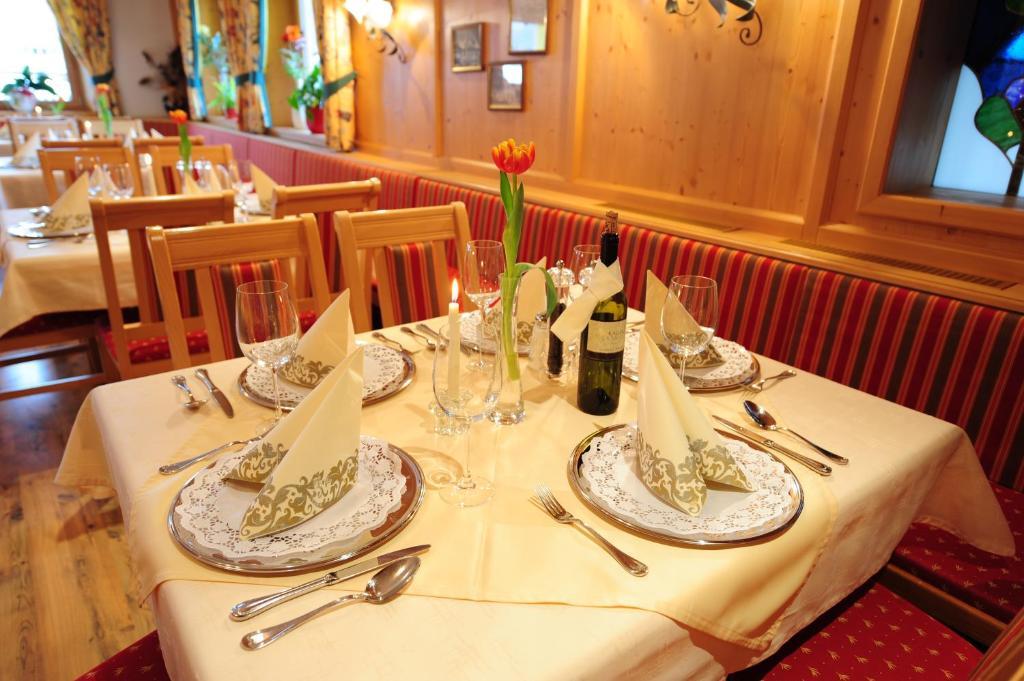 Hotel Gasthof Zum Schwanen Reutte Εξωτερικό φωτογραφία